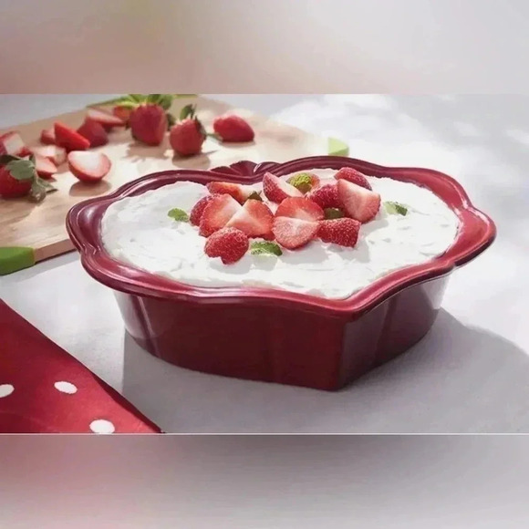 Princess House Pavillion Berry Heart Shaped Red Bake and Serve Bowl Pan - Picture 4 of 14